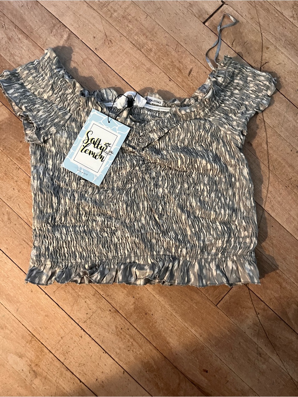 Salty Lemon NWT- Khaki-tan Shirred Bodice top- on or off shoulder Sz L-Sold Out - Picture 7 of 13